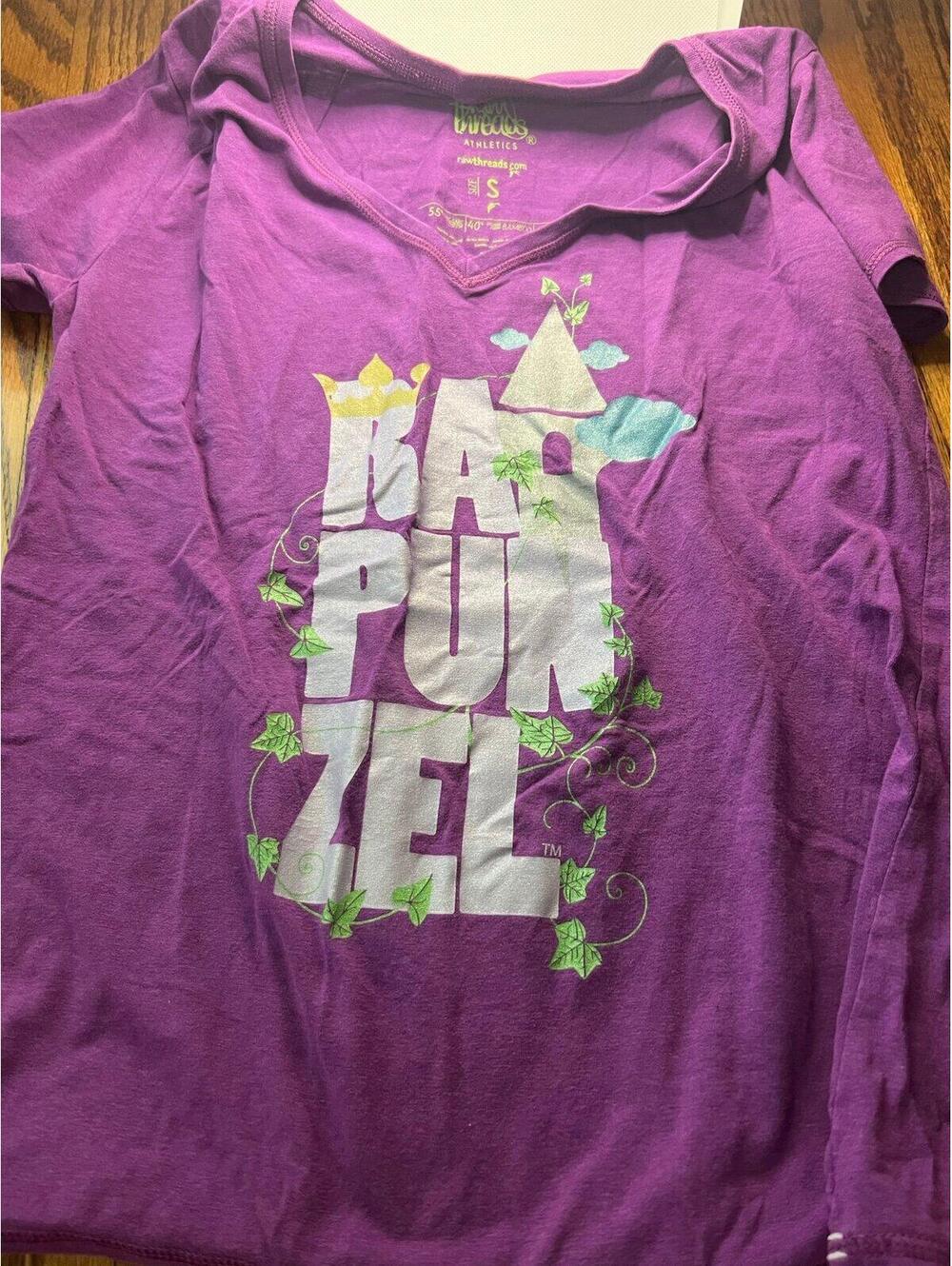 Raw Threads  Athletics Purple Rapunzel Graphic V-Neck T-Shirt Size S